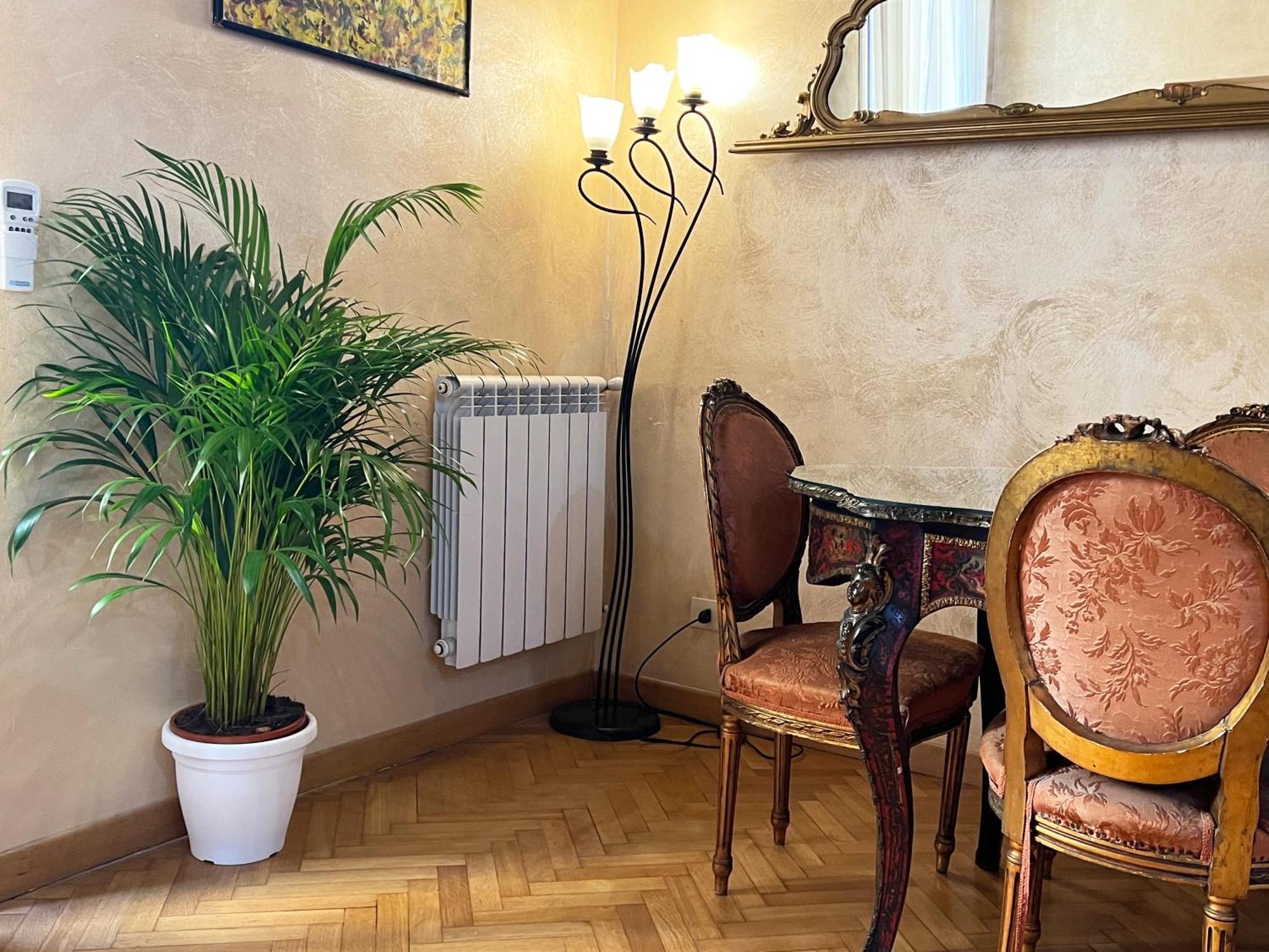 Italy Typicall Campo Di Fiori Appartement